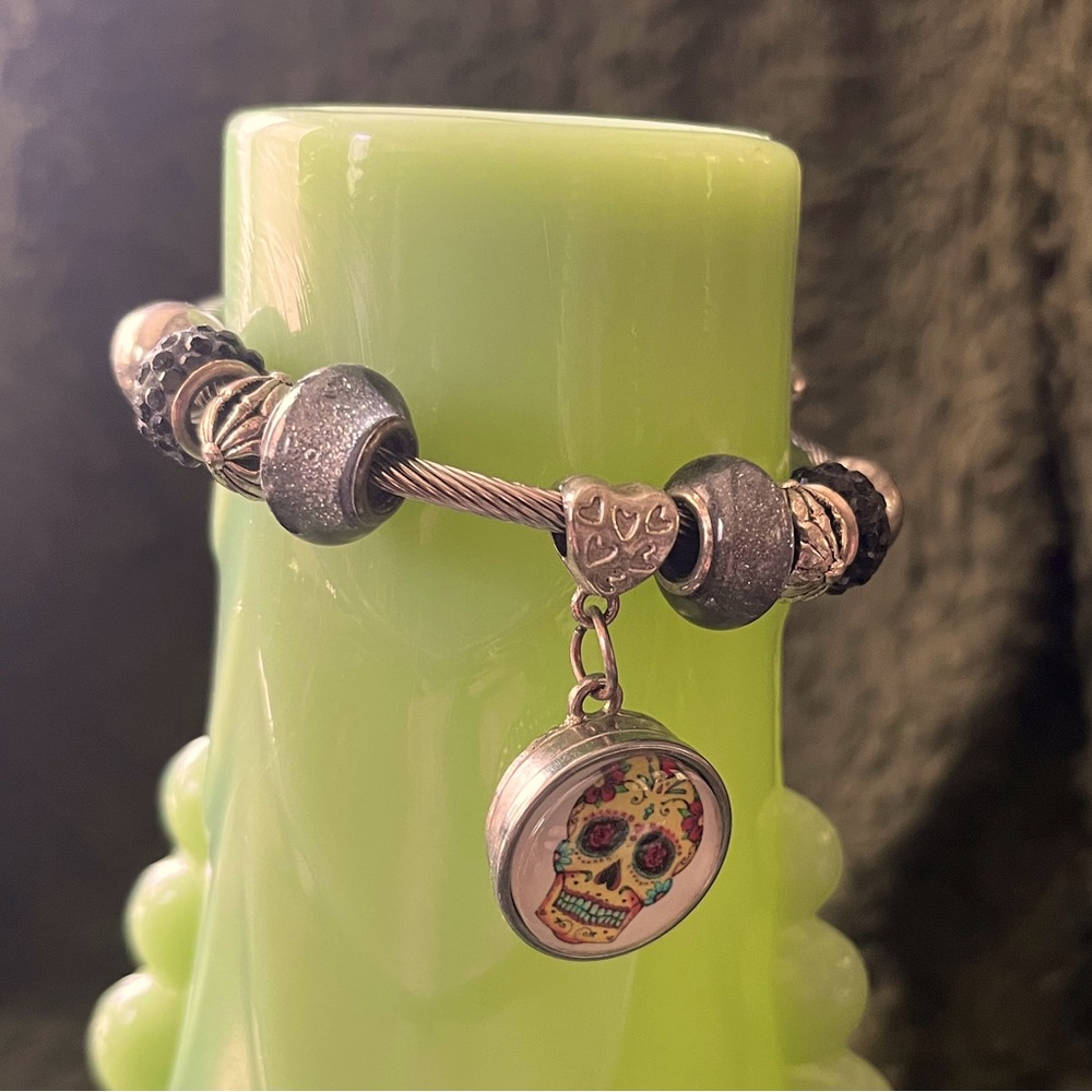 Silver Charm Bracelet with Skull Pendant